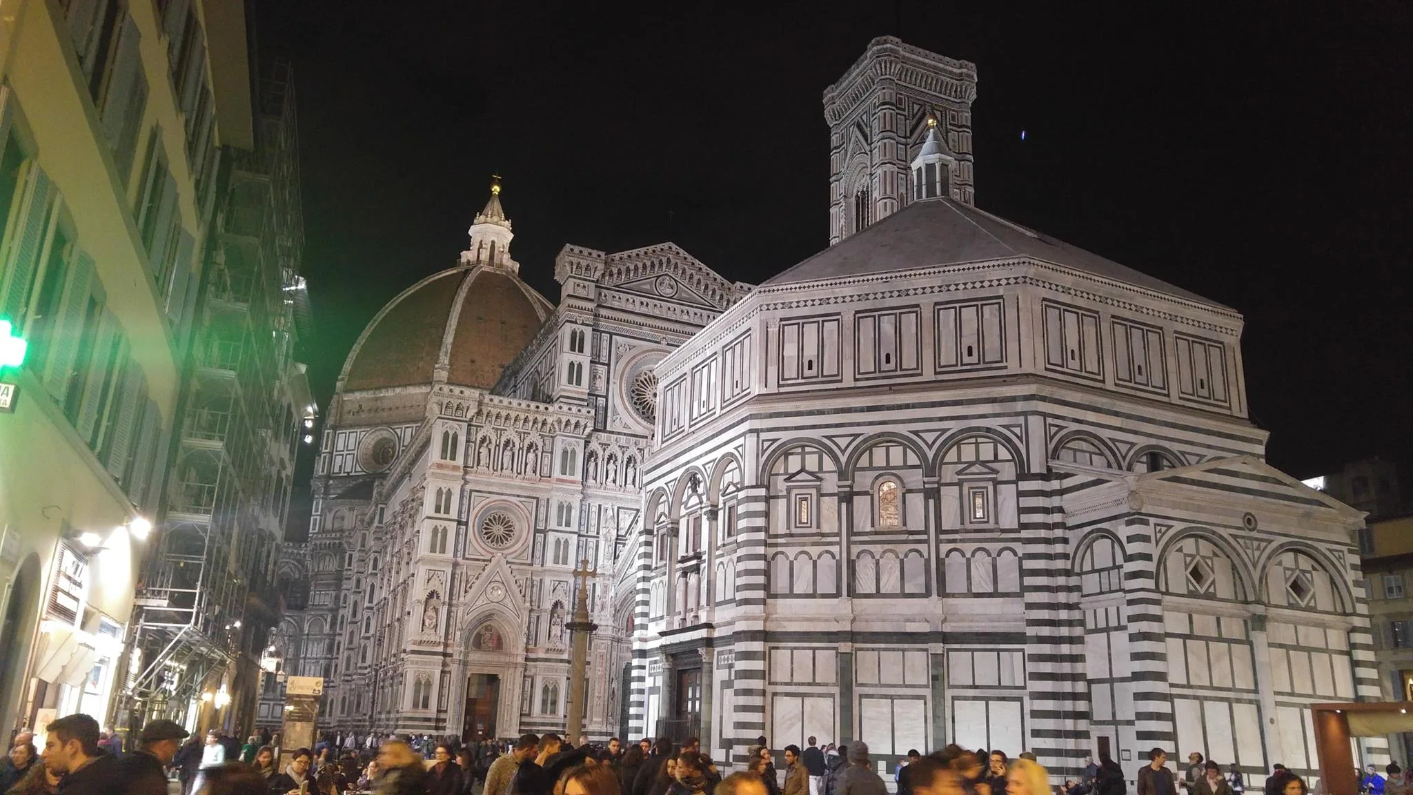 Florence’s cathedral and baptistery illuminated at night