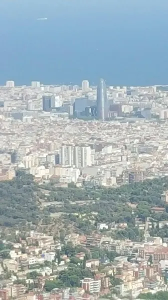 A wide view over Barcelona towards the sea