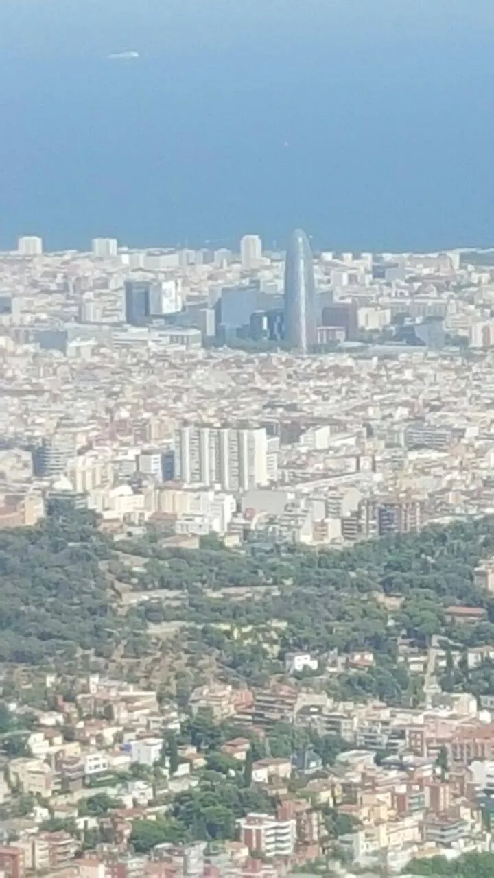 A wide view over Barcelona towards the sea